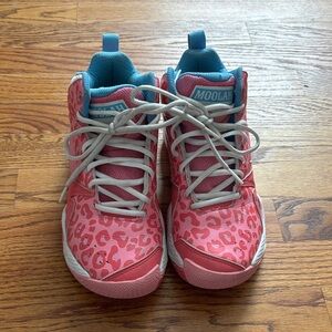 Moolah basketball sneakers